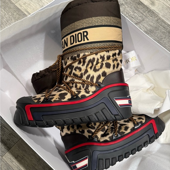 Dior Leopard Print Snow Boots - Brown and Black - Picture 2 of 4